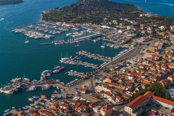 united sailing week 2026 в Муртере, Хорватия - гонки на крейсерских яхтах